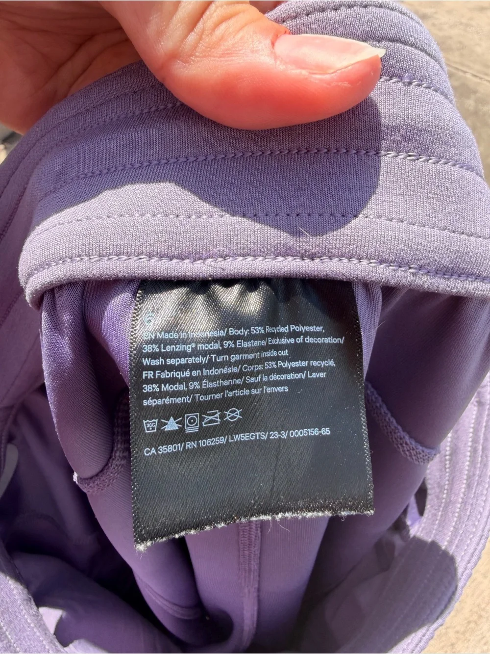 Lululemon Softstreme High-Rise Wide-Leg Pants – Women’s sz 6 Lavender